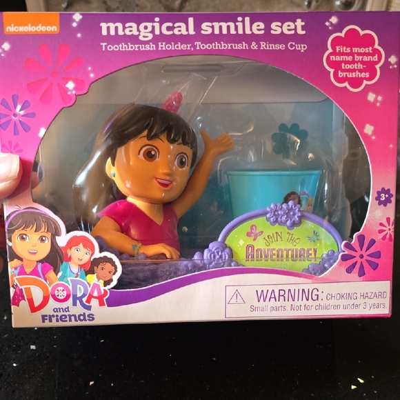 Nickelodeon Other - NIB. Dora Magical Smile Set - Toothbrush Holder, Toothbrush & Cup